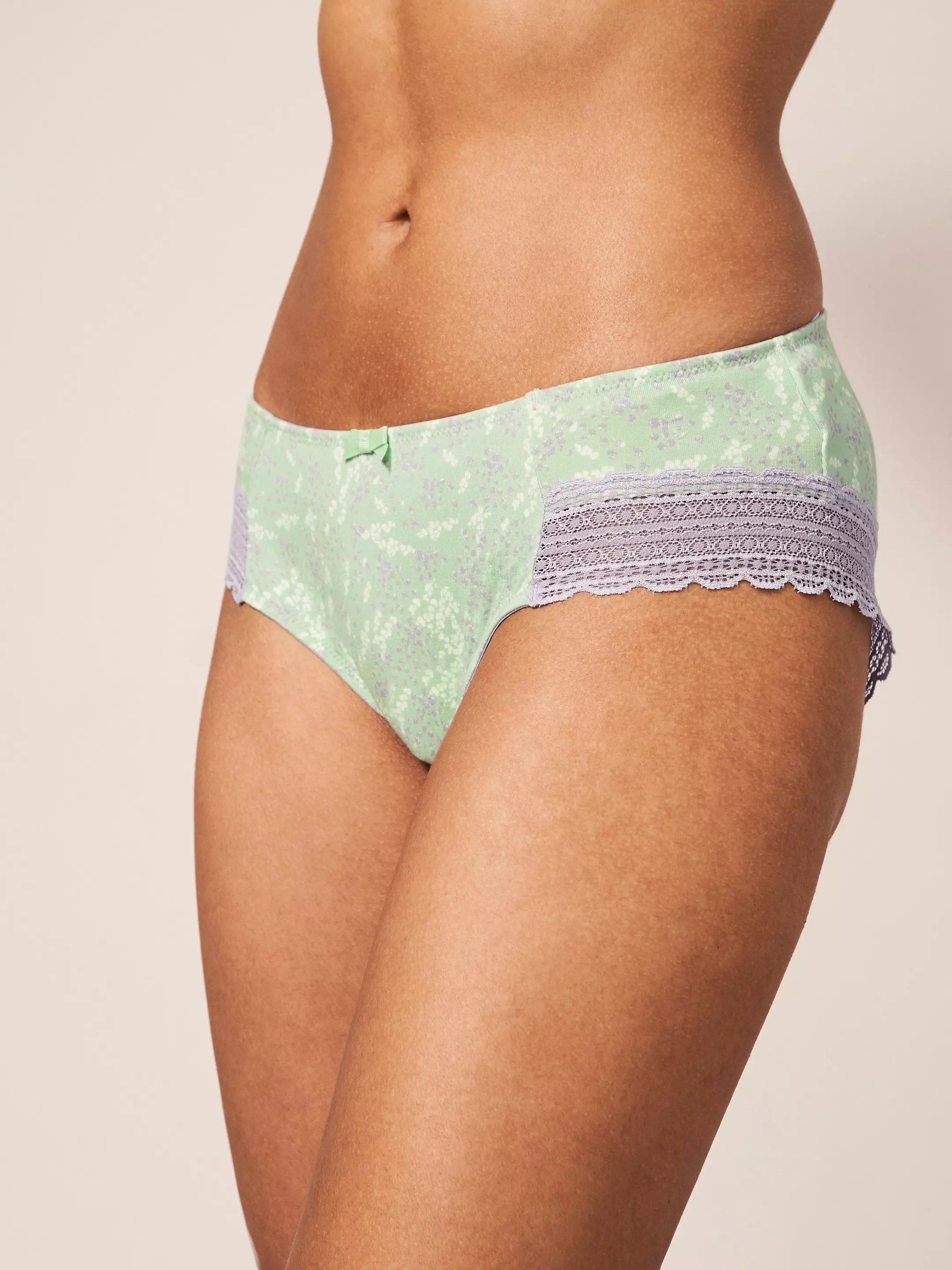 Ditsy Floral Shortie
