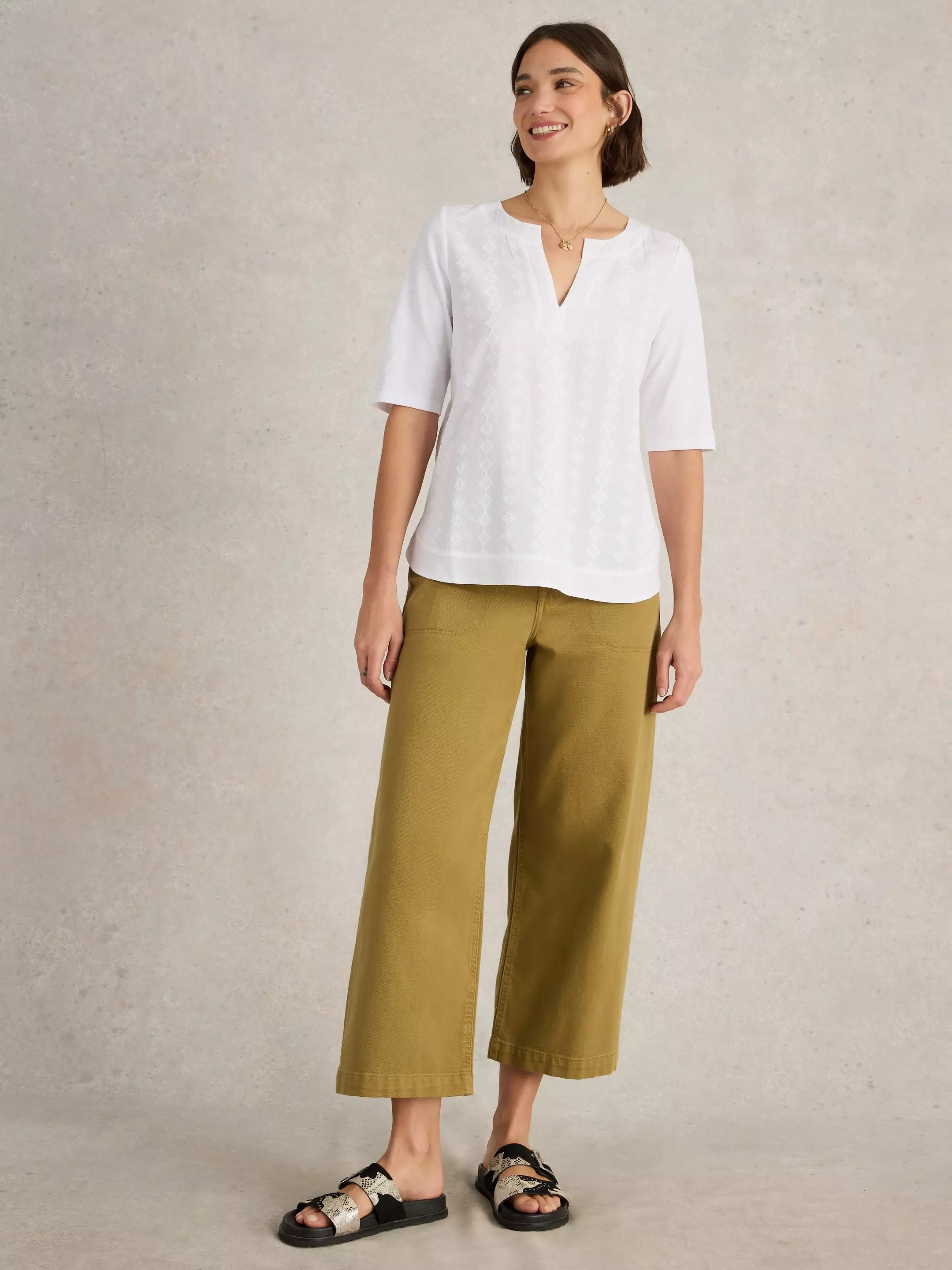 WEAVER NOTCH NECK TOP