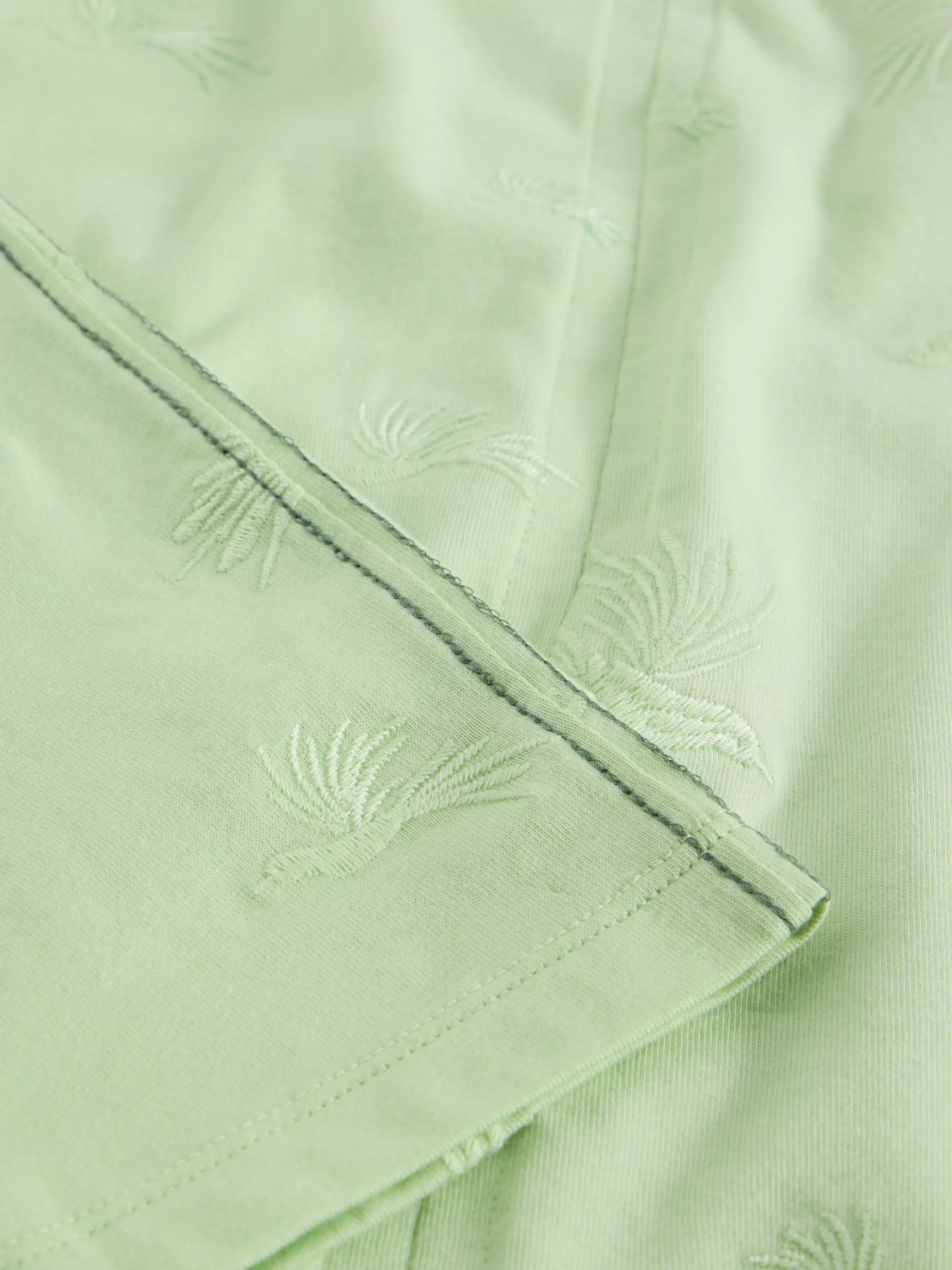 NELLY EMBROIDERED SHORT SLEEVE TEE 7 NELLY EMBROIDERED SHORT SLEEVE TEE