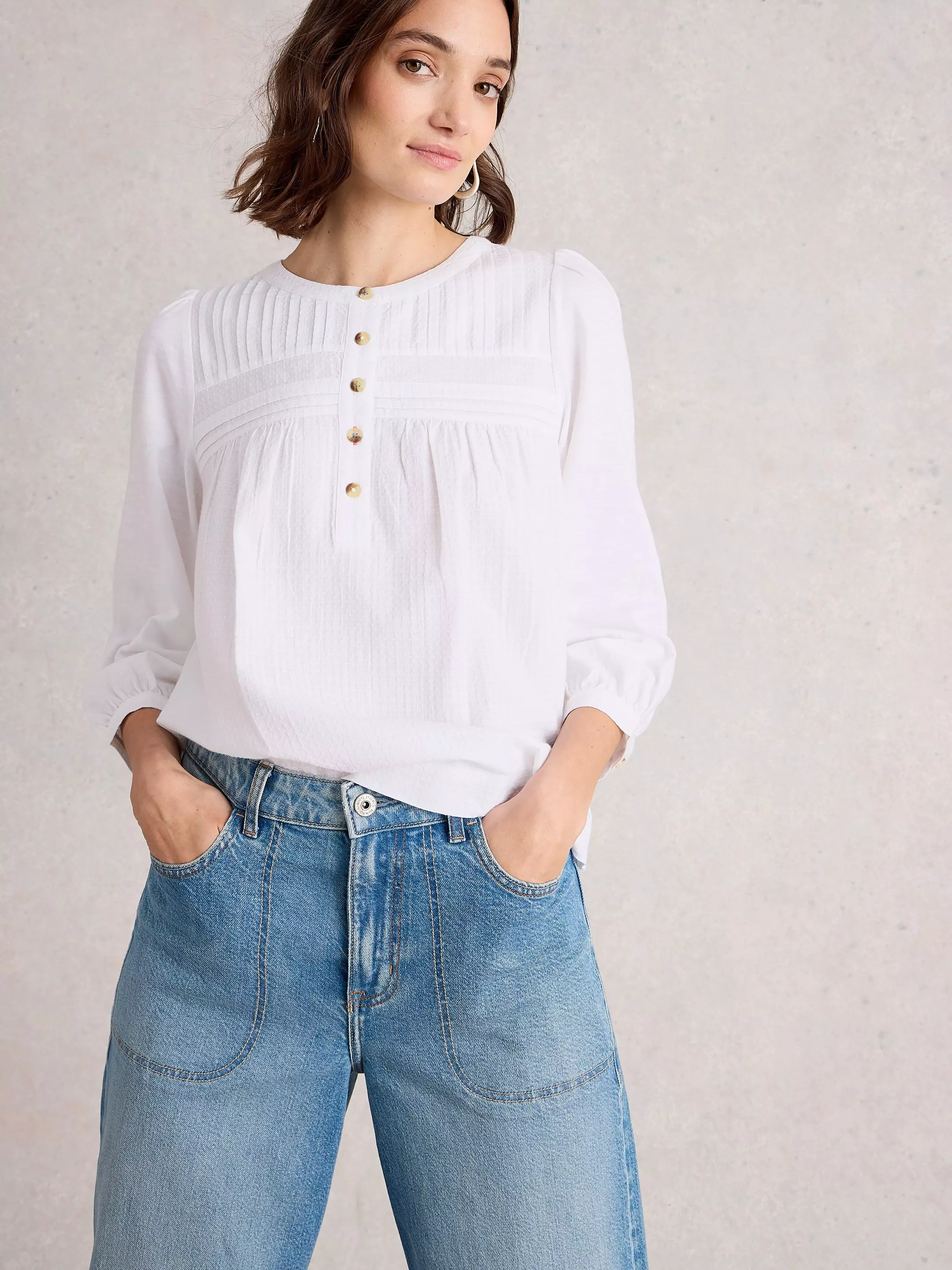 ISLA HALF BUTTON TOP