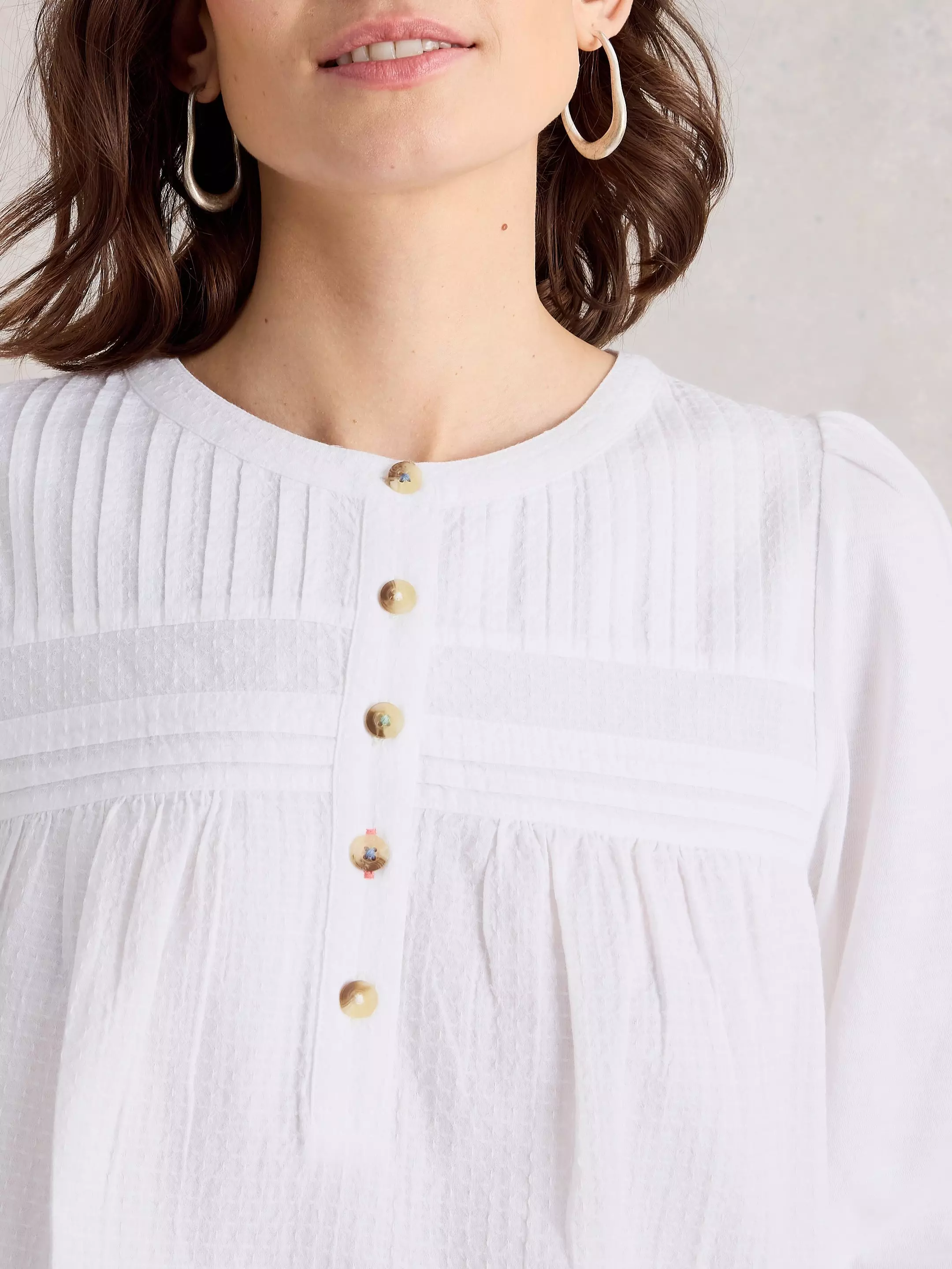 ISLA HALF BUTTON TOP 4 ISLA HALF BUTTON TOP